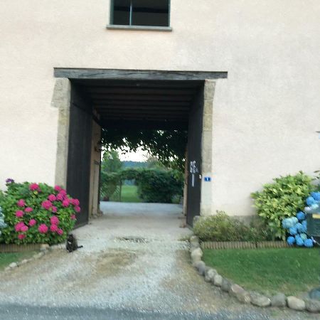 Gite Du Paradis Vieuzos Buitenkant foto